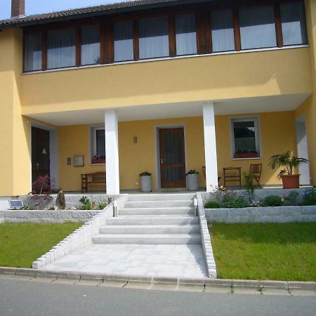 Ferienwohnung Im Alten Schulhaus - Keine Monteure Plech Εξωτερικό φωτογραφία